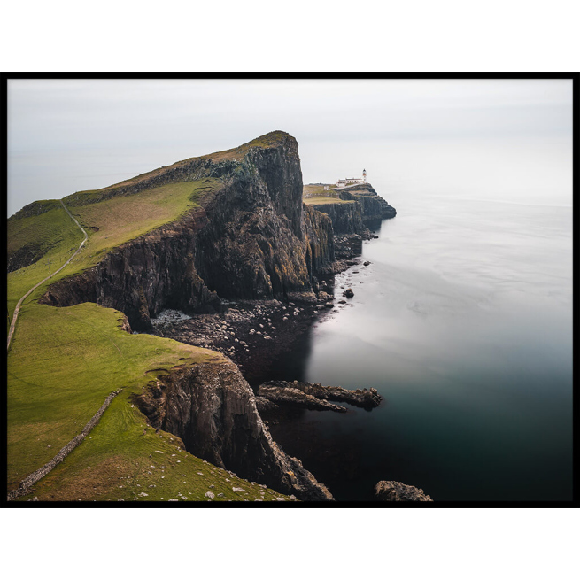Przenieś się do malowniczych wybrzeży Szkocji z naszą wyjątkową kolekcją plakatów, które ukazują spektakularne klify nad morzem.